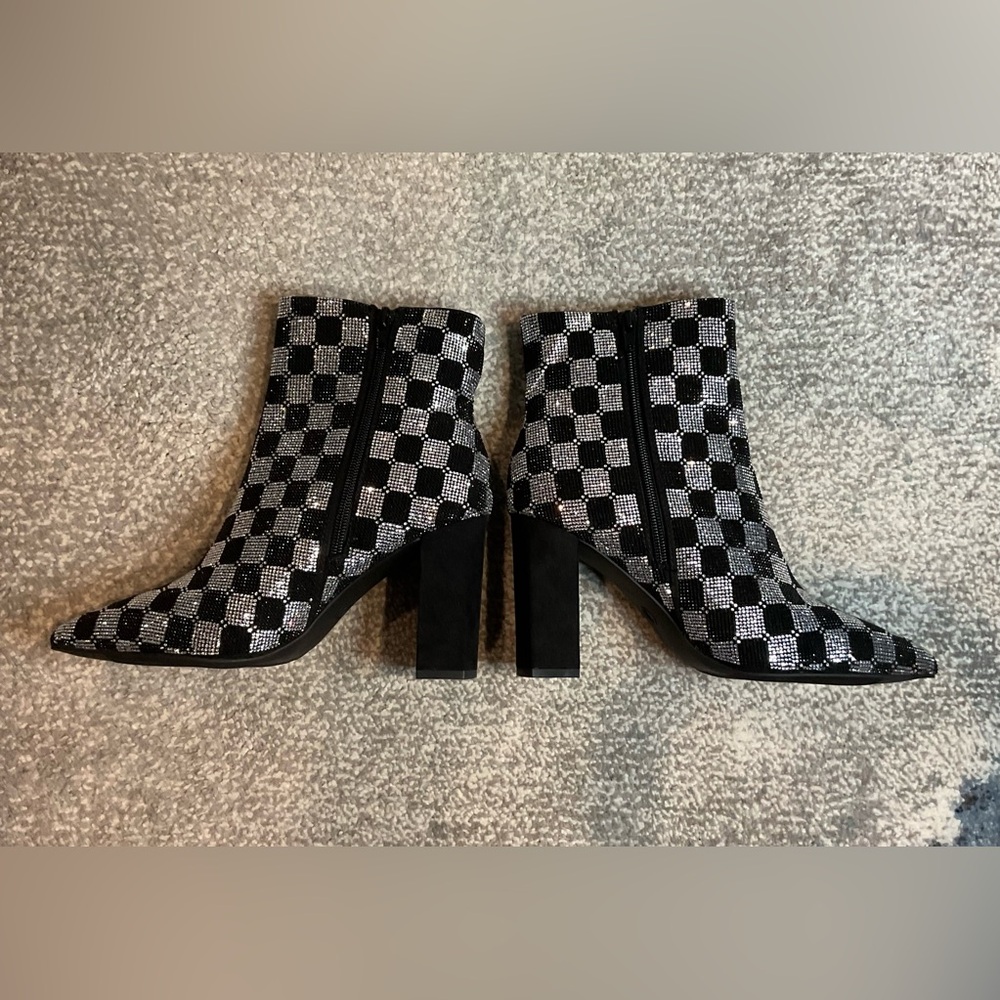 Wild Pair Ingridd Black & White Checkered Rhinestone Booties - Size 7 (NIB) - Picture 10 of 16